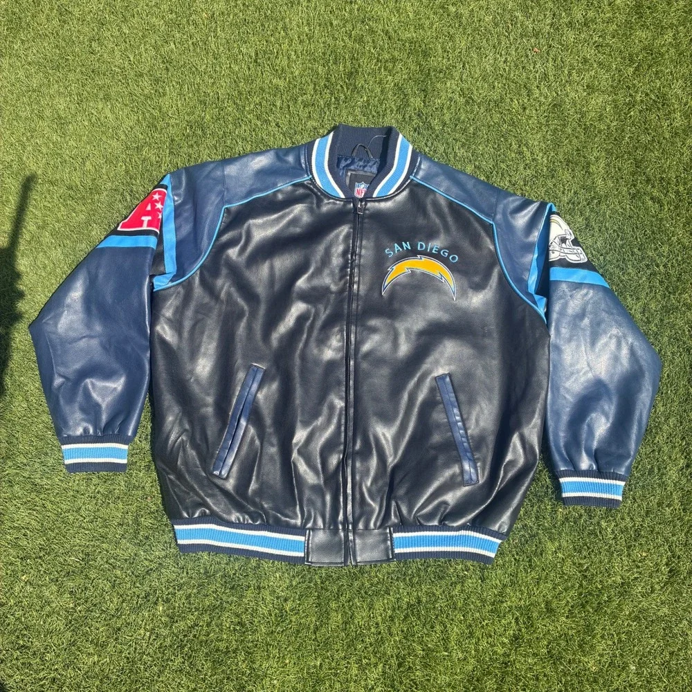 Vintage San Diego Chargers XXL NFL G-lll Varsity Bomber Jacket Faux Leather